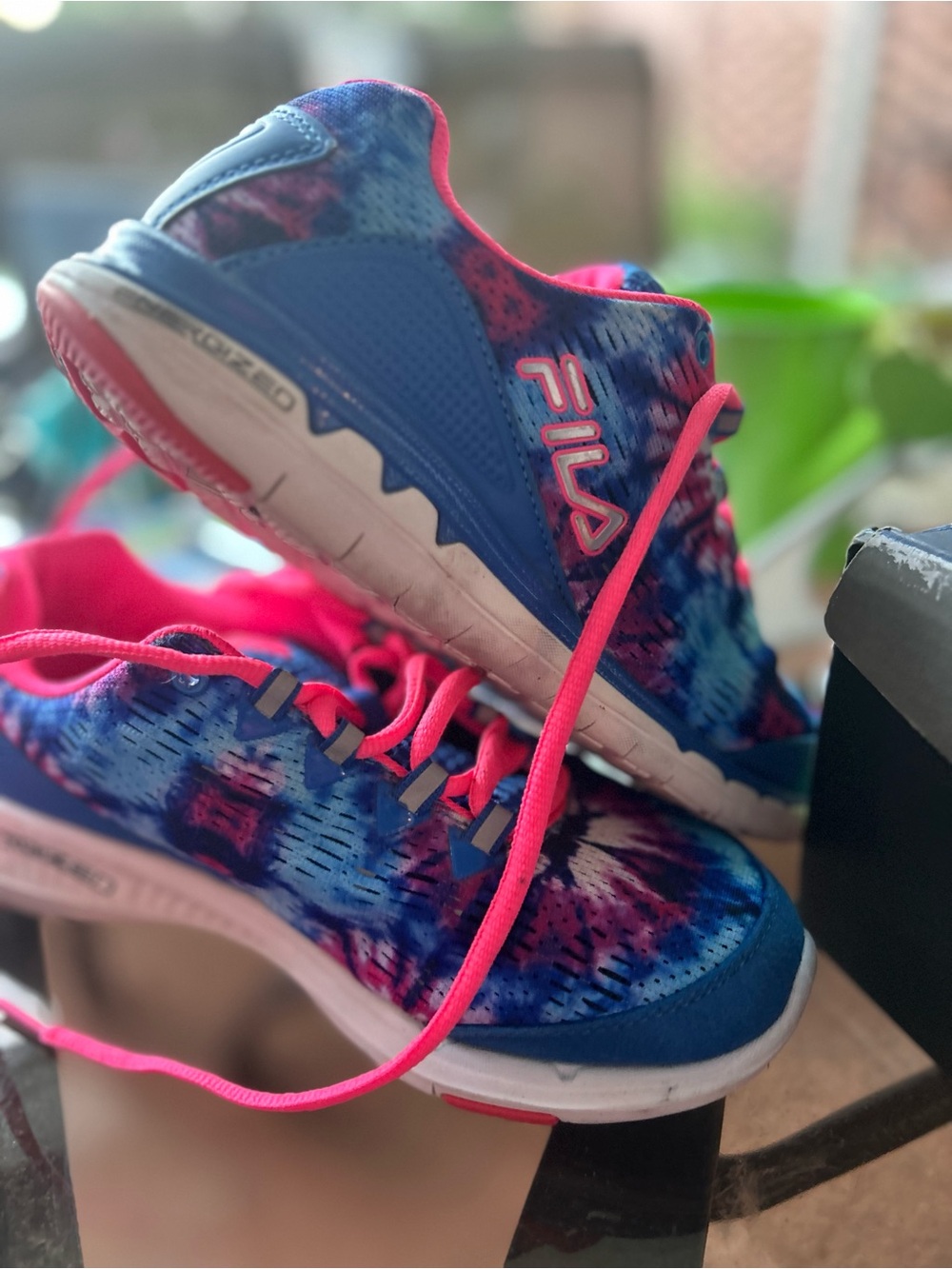 FILA Women's Blue and Pink Tie-Dye Running Shoes